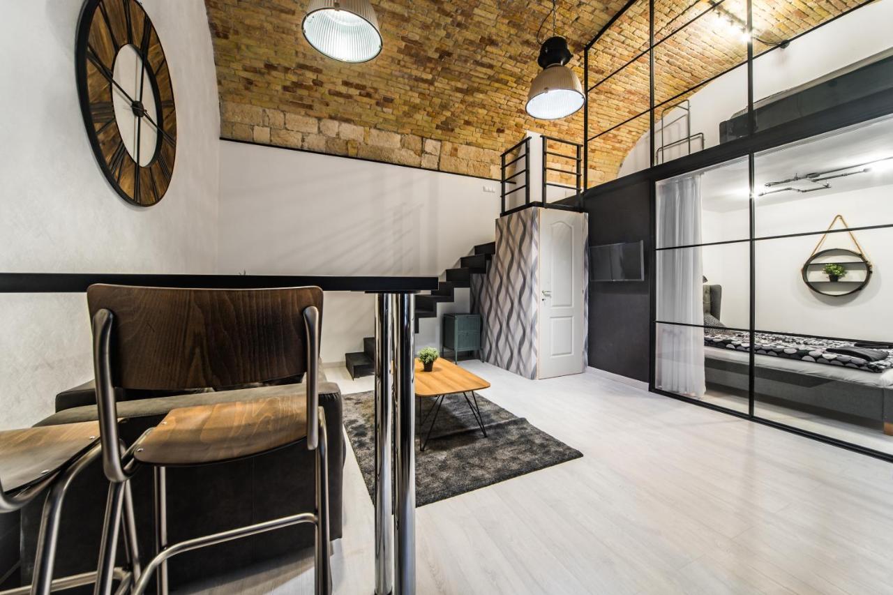 Spacious Loft In The Heart Of Downtown Budapest Exterior photo